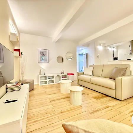 Colosseo - Venus House Рим